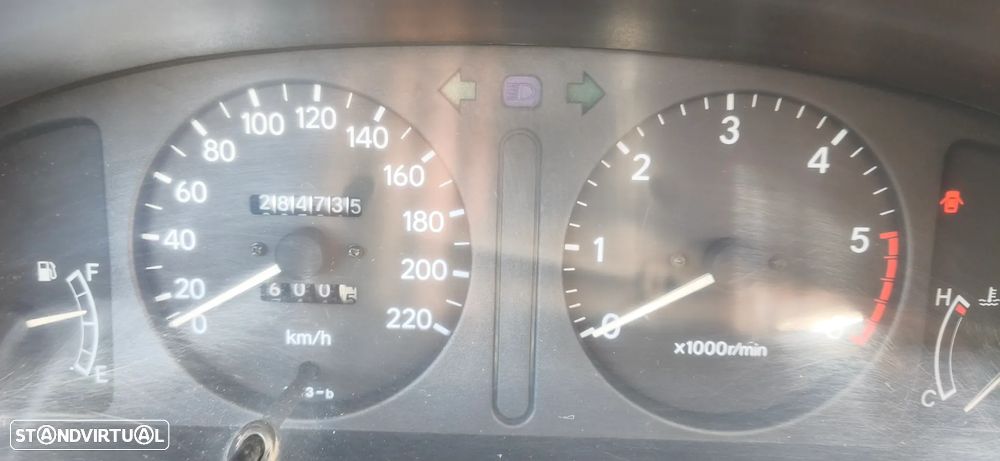 Toyota Corolla 2.0 D-4D Sol - 13