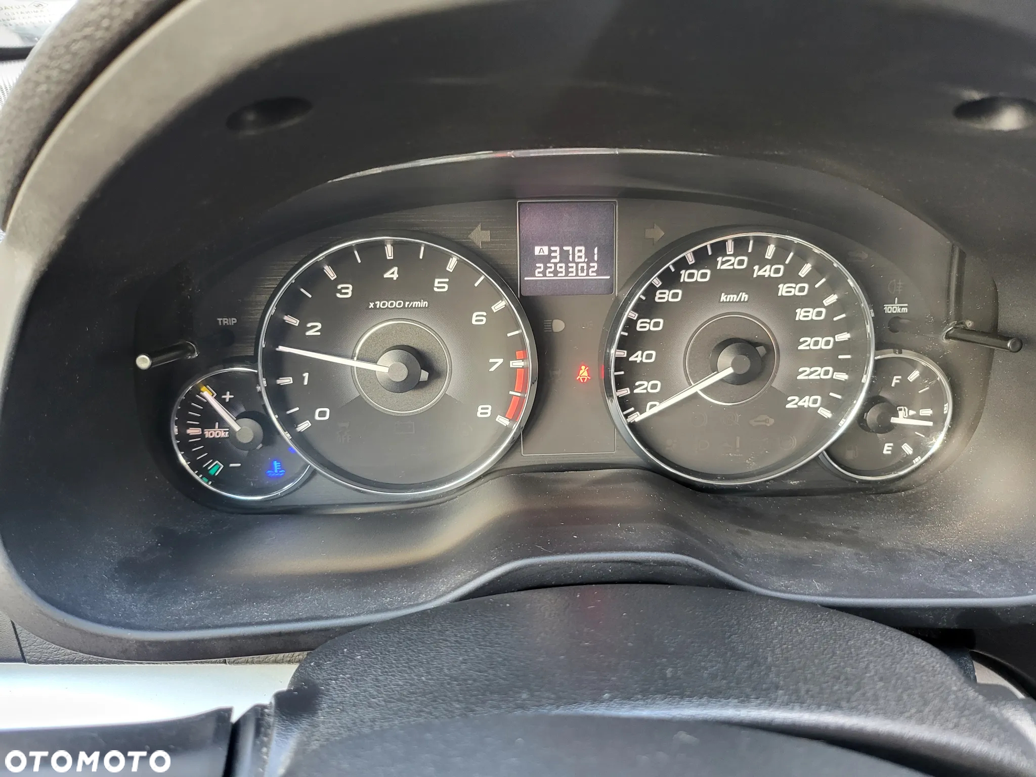 Subaru Legacy - 9