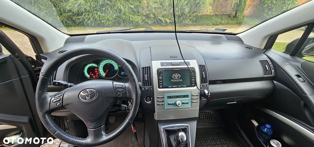 Toyota Corolla Verso - 1