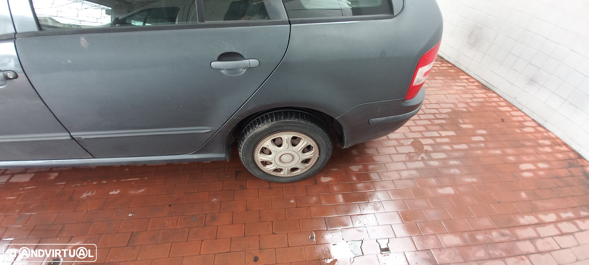 Skoda Fabia Break 1.2 Ambiente - 3
