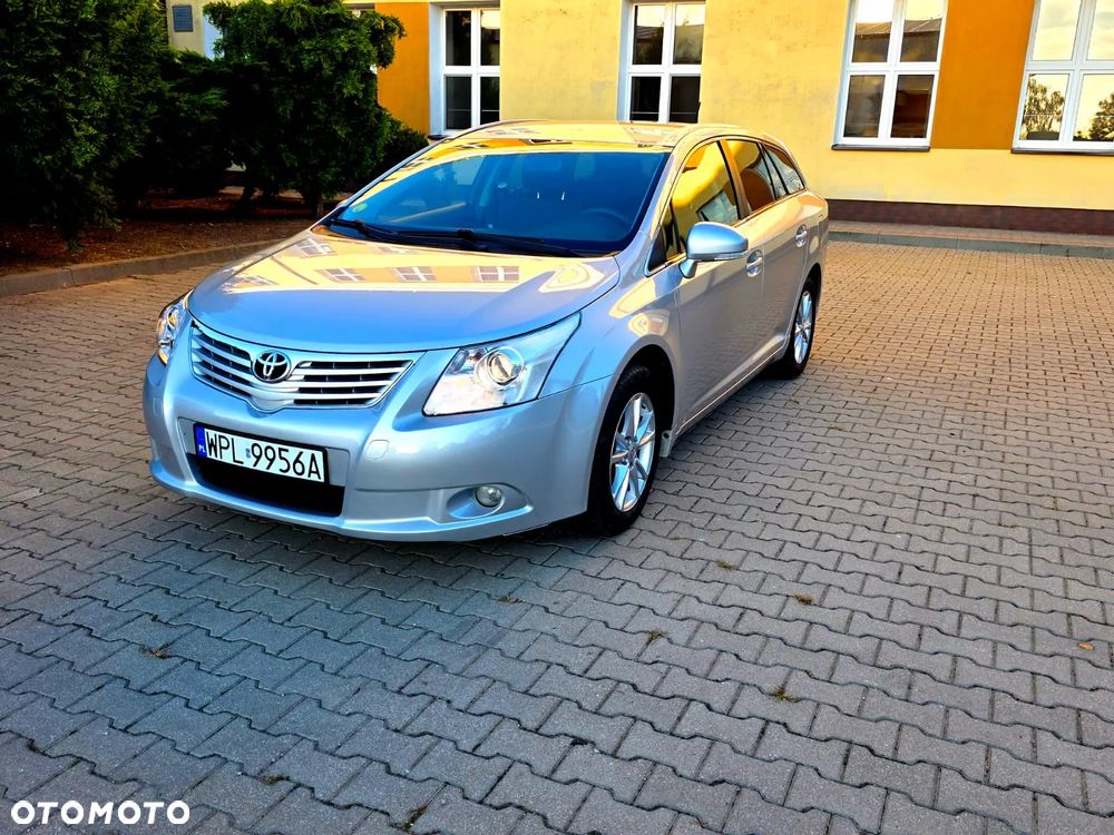 Toyota Avensis - 2