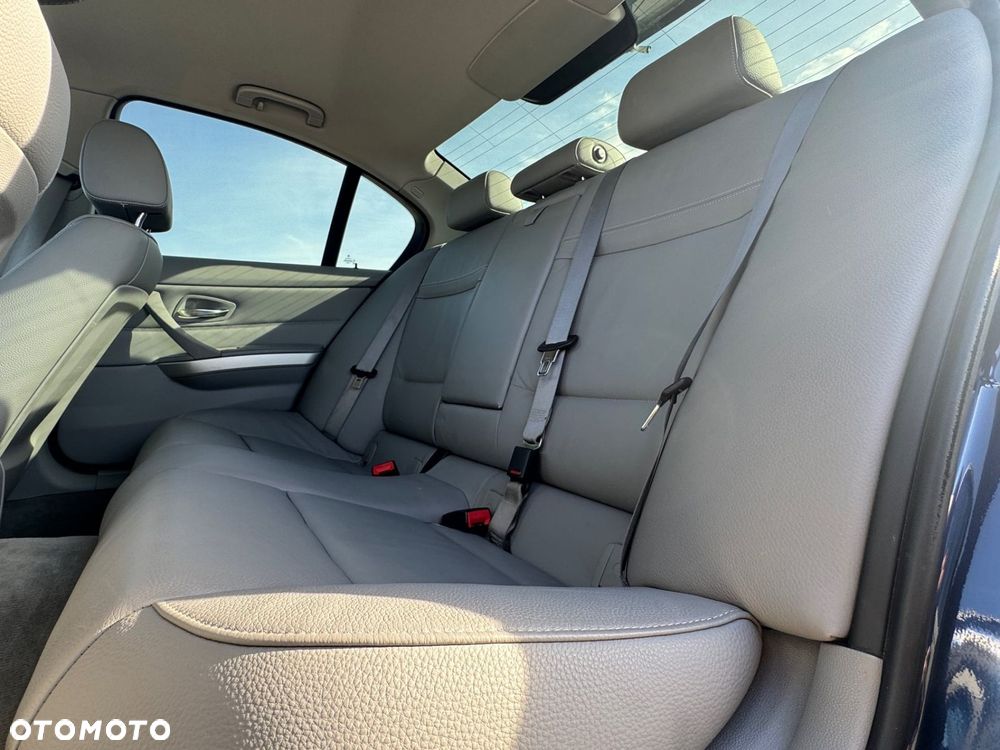 BMW Seria 3 - 17