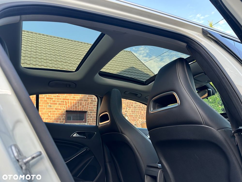 Mercedes-Benz GLA - 20