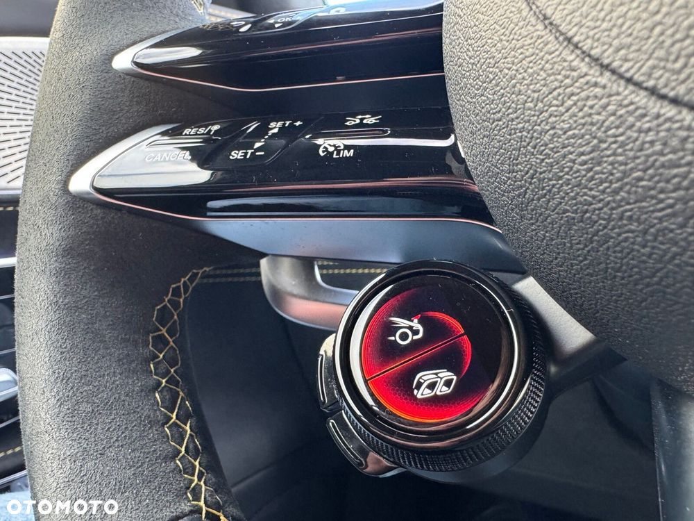 Mercedes-Benz SL AMG 63 4-Matic+ - 30