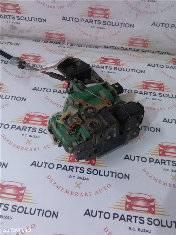 broasca usa stanga spate vw passat b 5 an fabr. 2002 break - 1