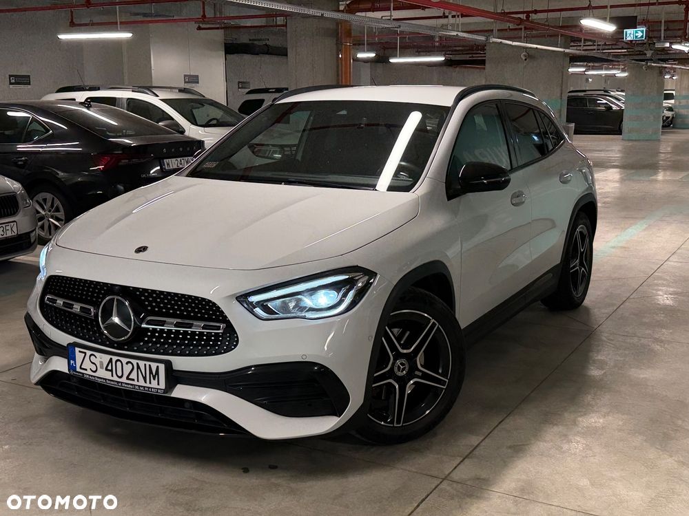 Mercedes-Benz GLA 200 AMG Line - 8