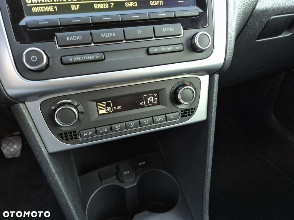 Volkswagen Polo 1.4 MATCH - 16