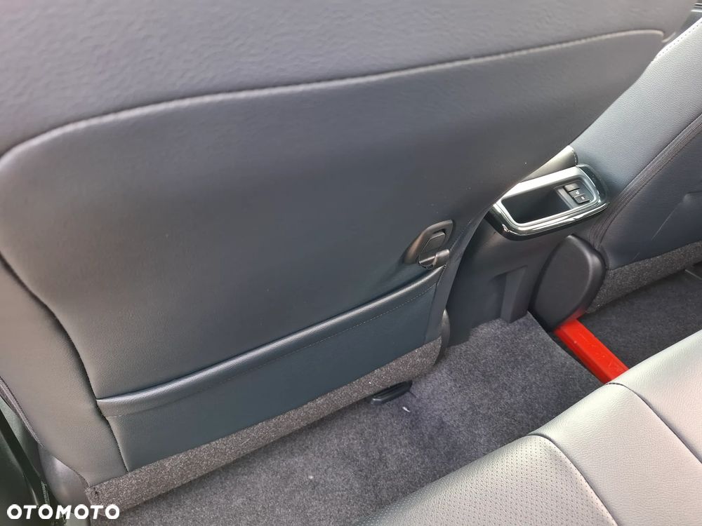 Toyota Hilux 2.8 D-4D Double Cab Invincible 4x4 - 10