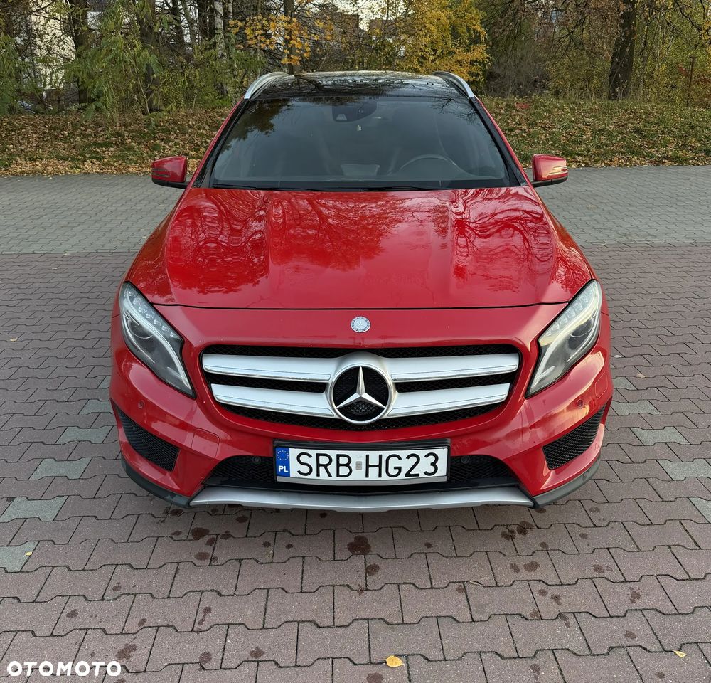 Mercedes-Benz GLA - 4
