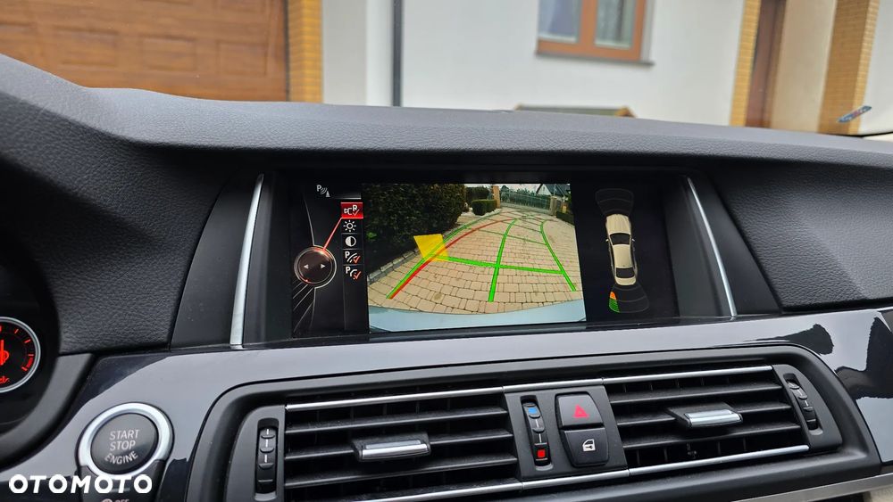 BMW Seria 5 525d xDrive Luxury Line - 33