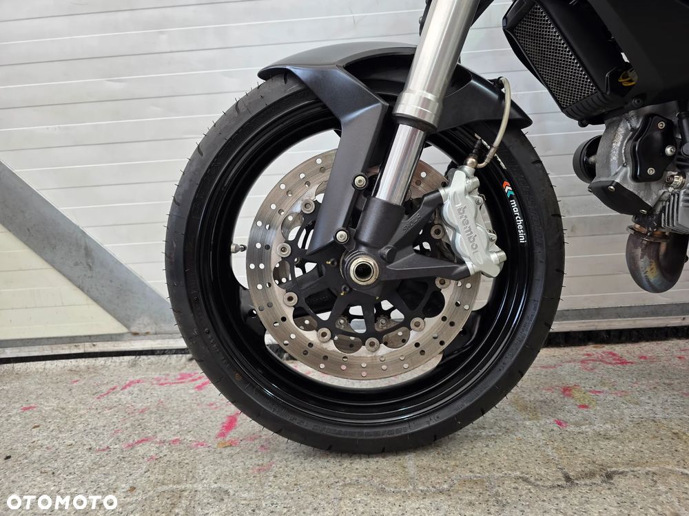 Ducati Monster - 13