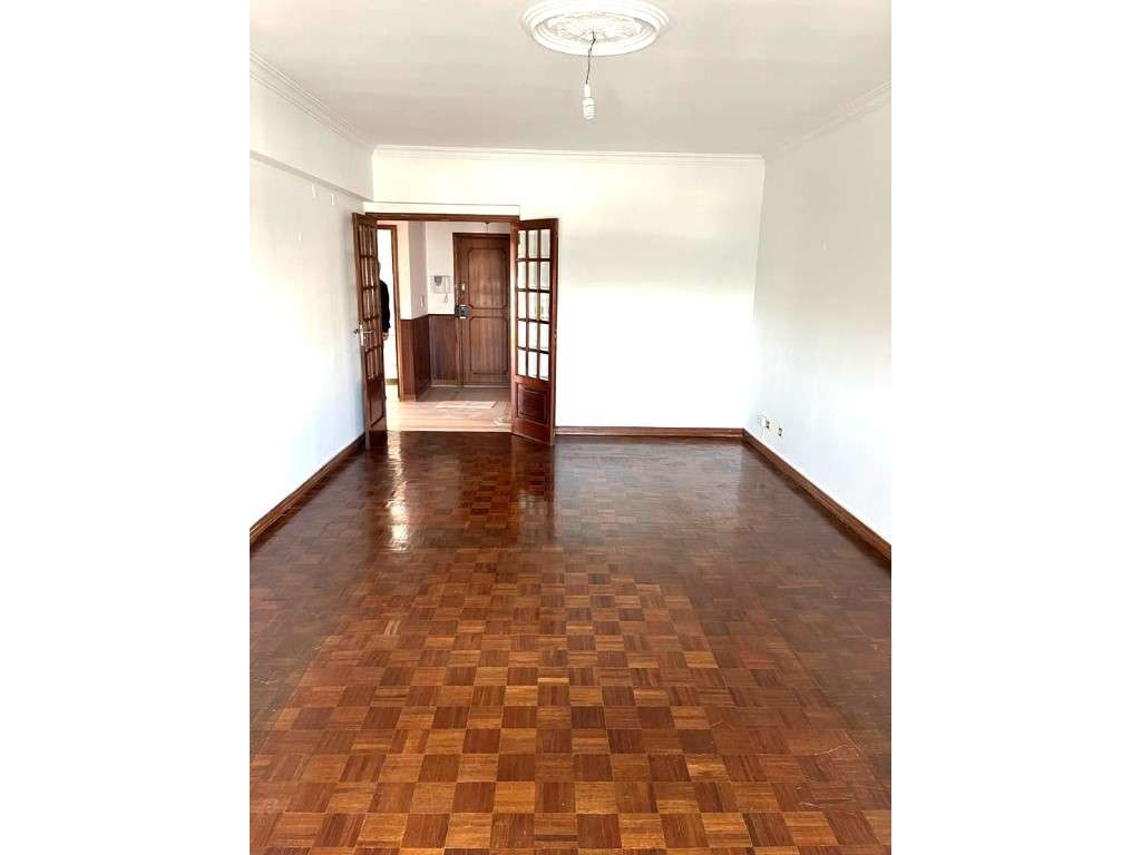 Apartamento T3 para Arrendar em Telheiras com 1 lugar de estacionam... - Grande imagem: 4/19