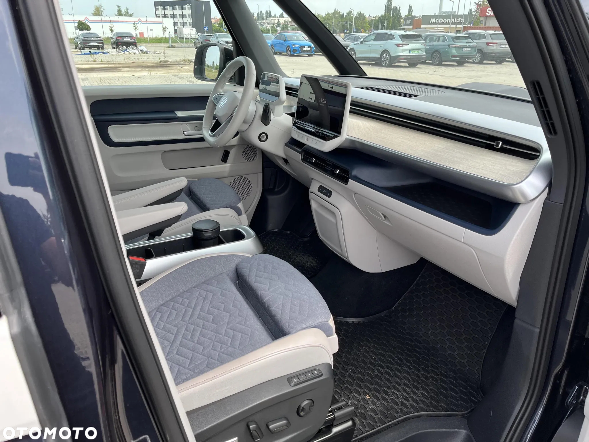 Volkswagen ID. Buzz 82kWh Pro - 24