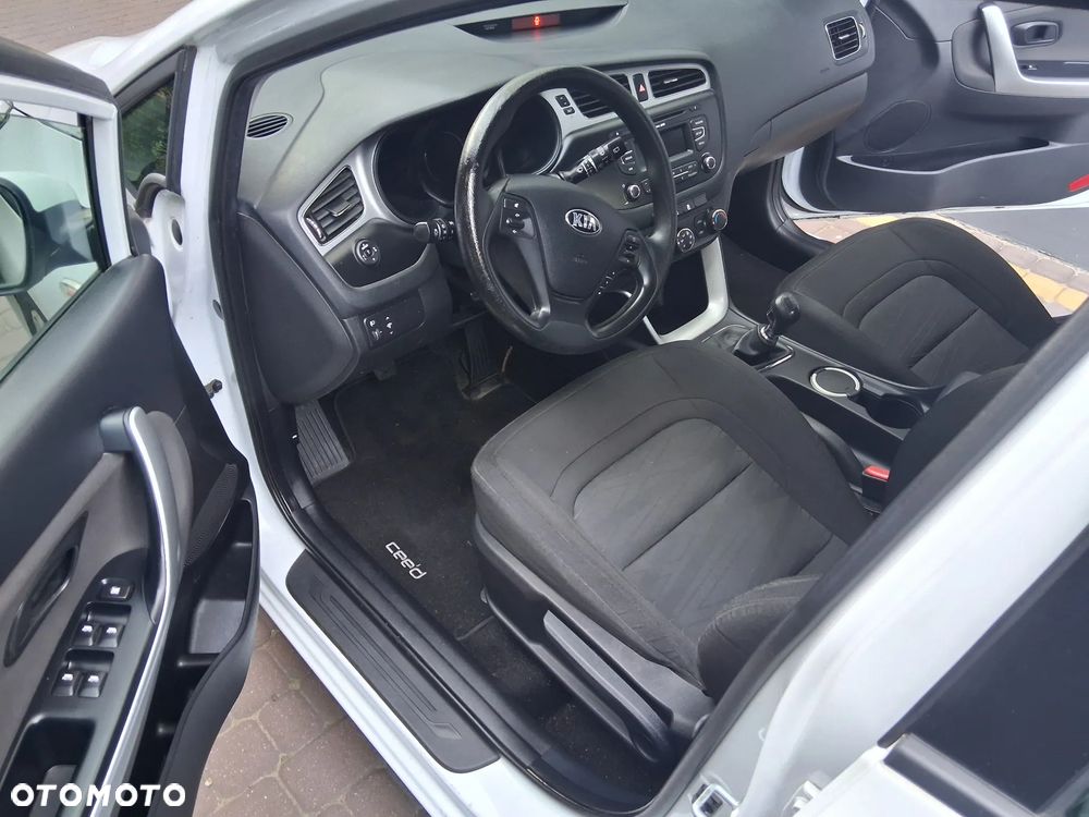 Kia Ceed 1.4 CVVT Attract plus - 20