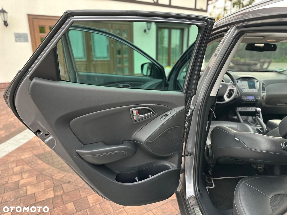 Hyundai ix35 1.6 2WD Fifa World Cup Edition - 31