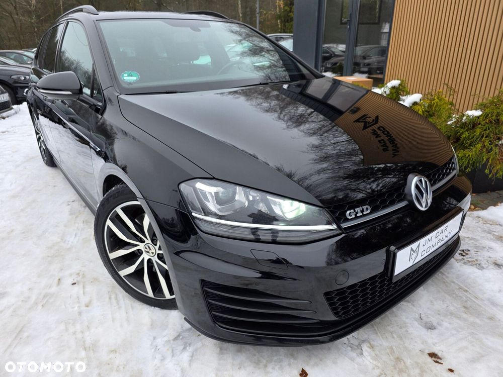 Volkswagen Golf - 4