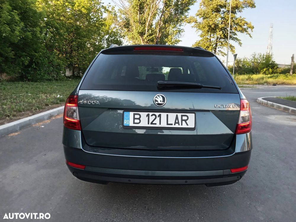 Skoda Octavia 1.6 TDI Ambition - 11