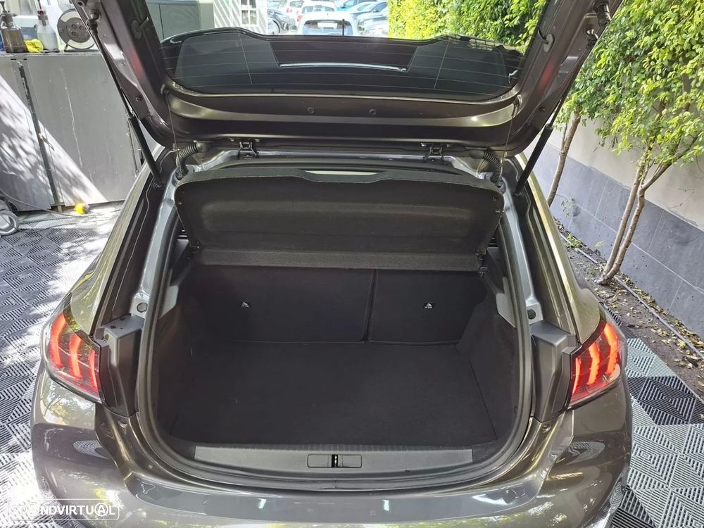 Peugeot 208 1.2 PureTech Allure Pack EAT8 - 12