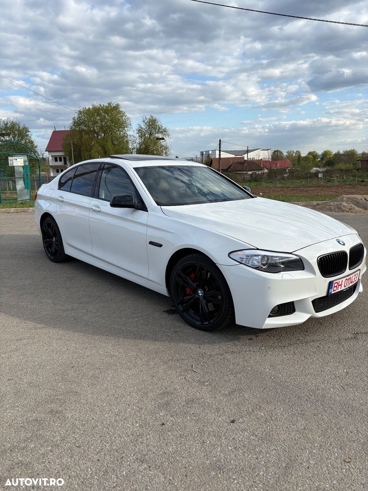 BMW Seria 5 530d Aut. Luxury Line - 7