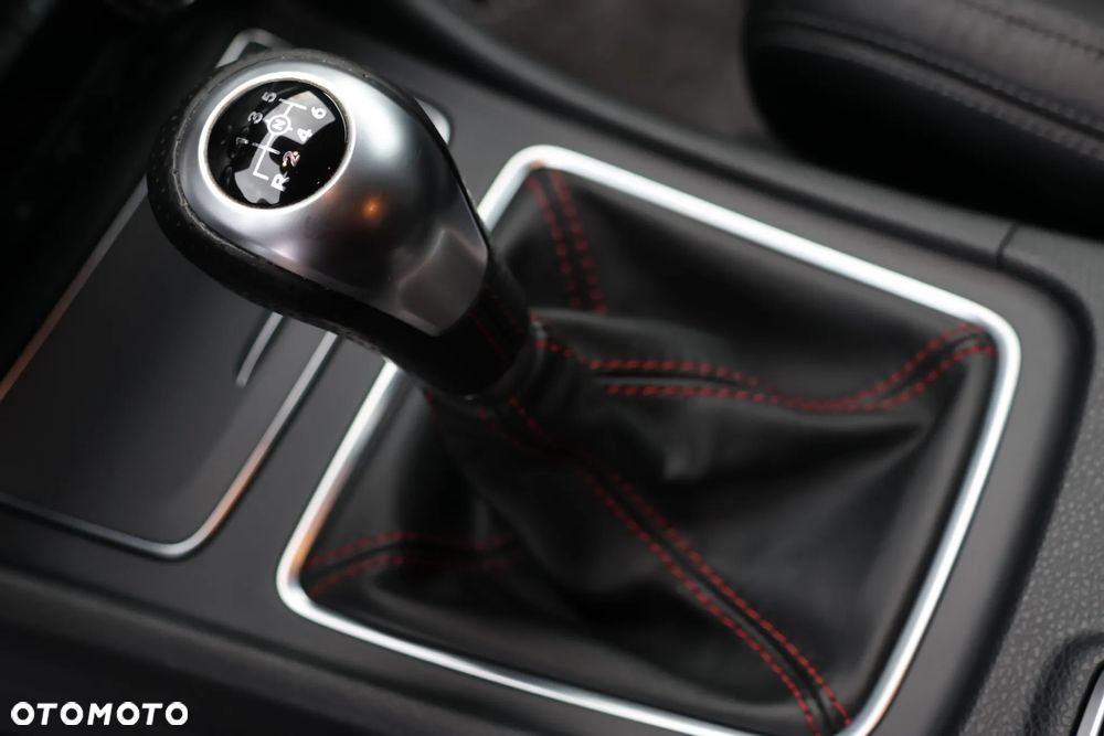 Mercedes-Benz CLA 180 d AMG Line - 17