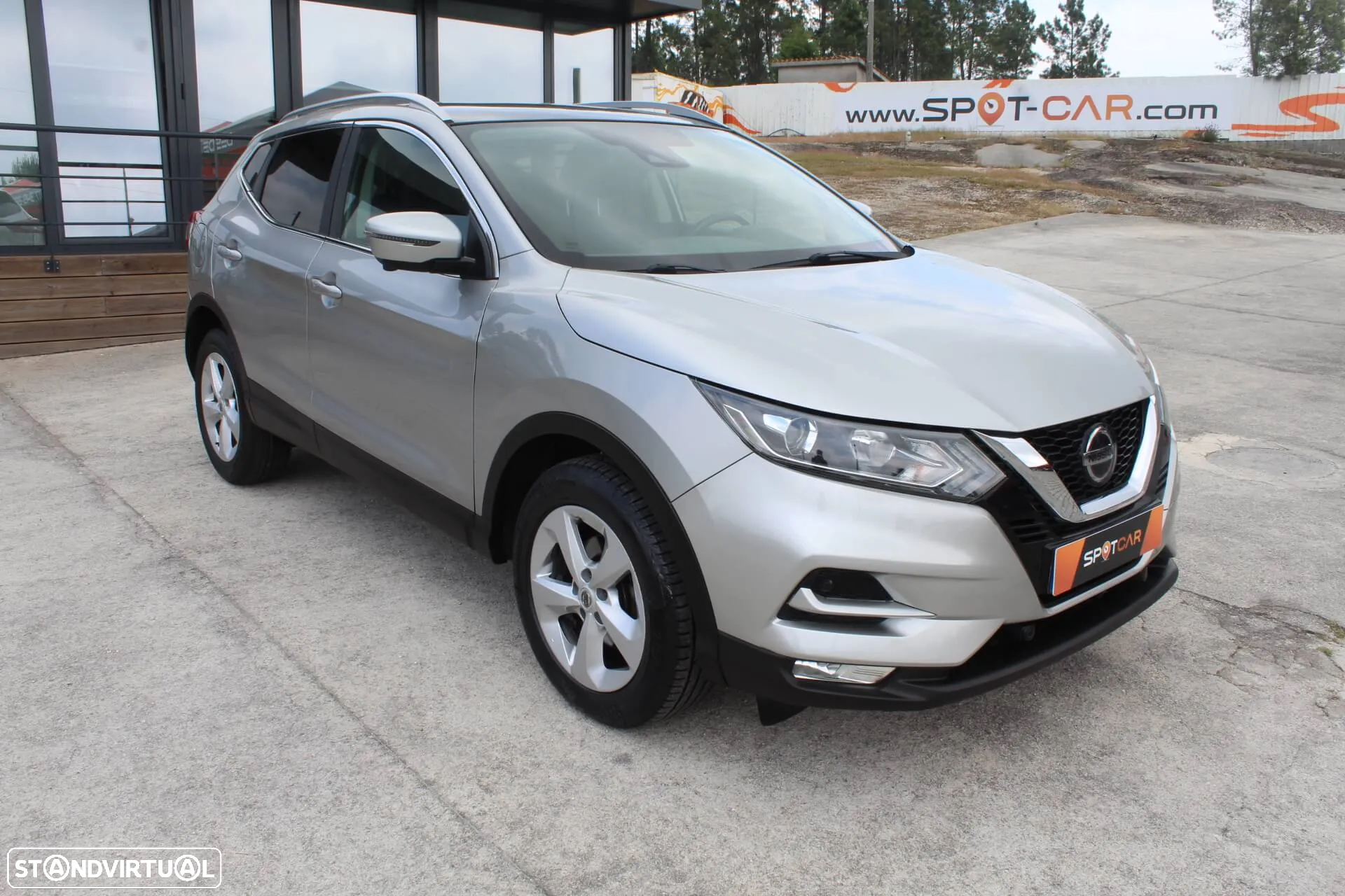 Nissan Qashqai 1.5 dCi N-Connecta - 2