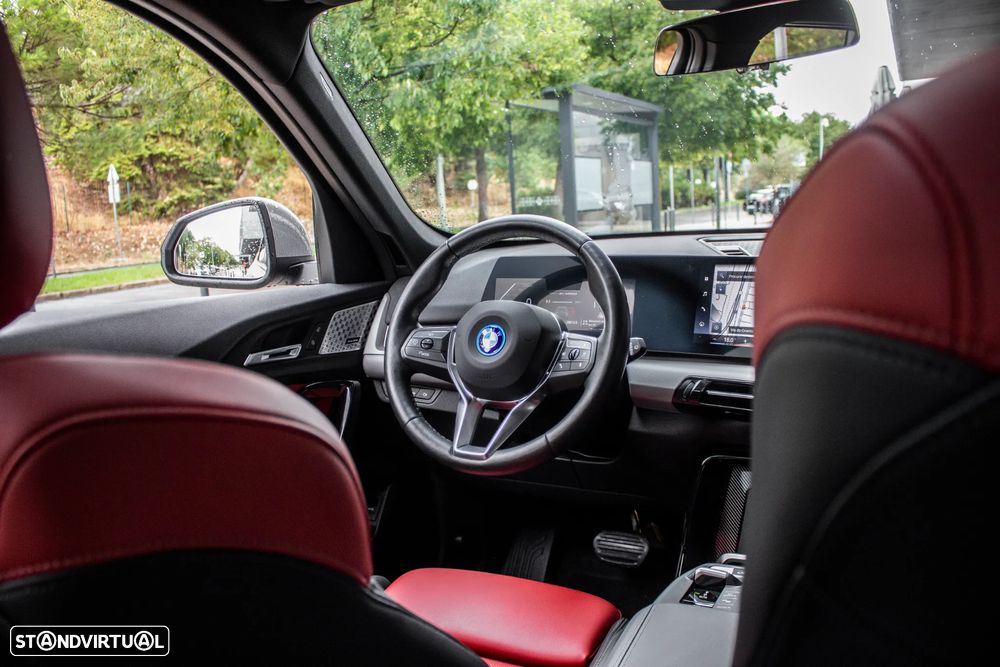 BMW iX1 xDrive30 - 38