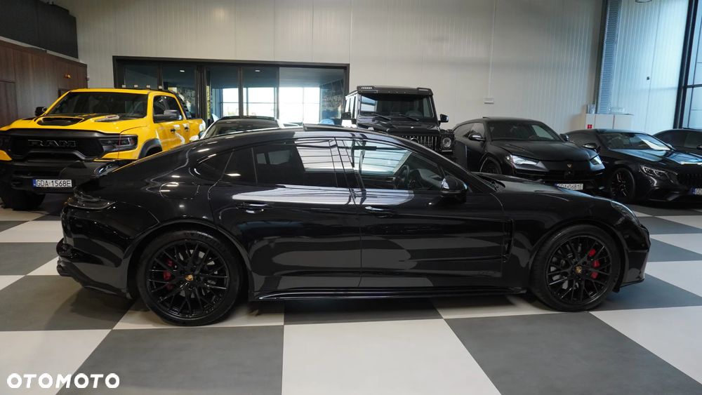 Porsche Panamera GTS - 19