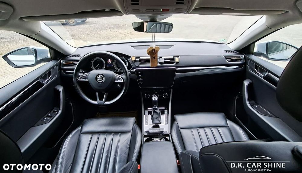 Skoda Superb 2.0 TDI L&K DSG - 8