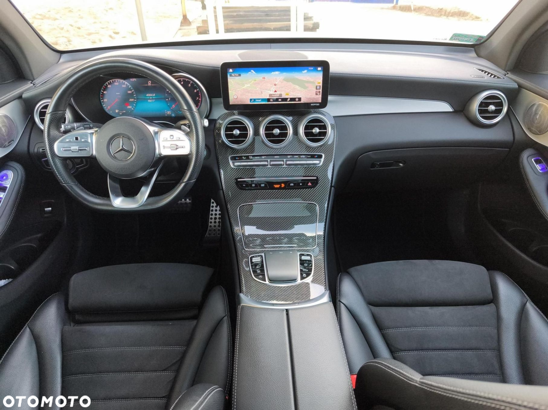 Mercedes-Benz GLC - 13
