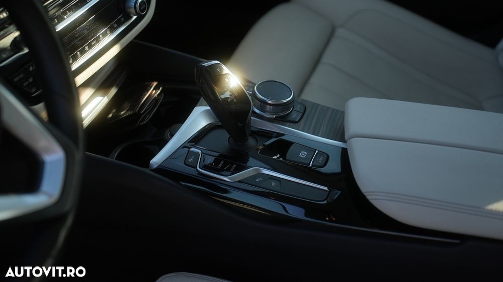 BMW Seria 5 540i Aut. Sport Line - 15