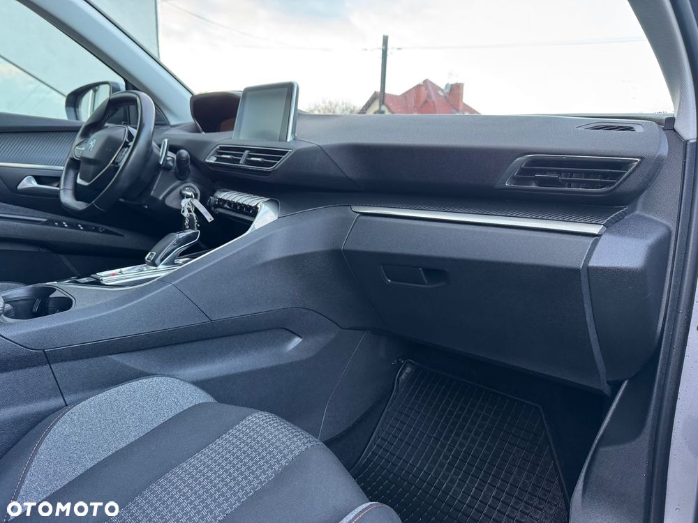 Peugeot 3008 PureTech 130 Stop & Start EAT6 Allure - 19