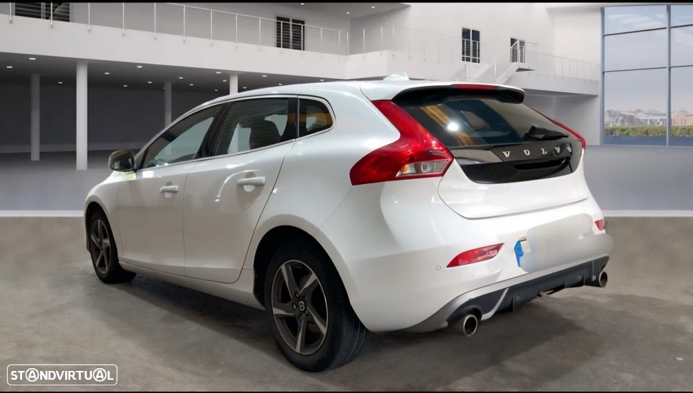 Volvo V40 2.0 D2 R-Design - 3
