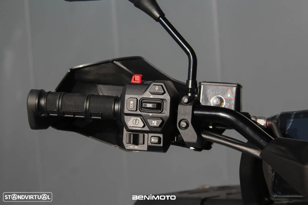 Can-Am Outlander MAX 1000R LIMITED - 10