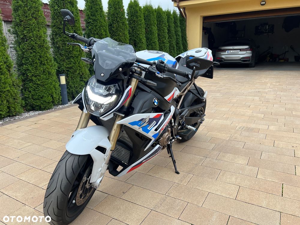 BMW S - 3
