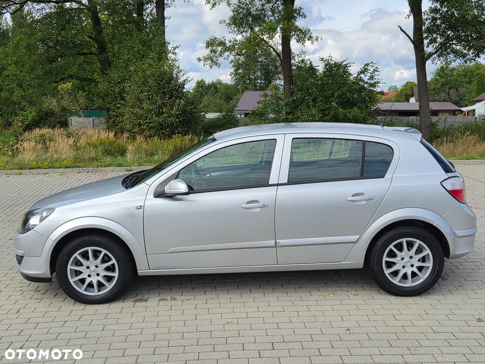Opel Astra 1.6 Edition Plus - 2
