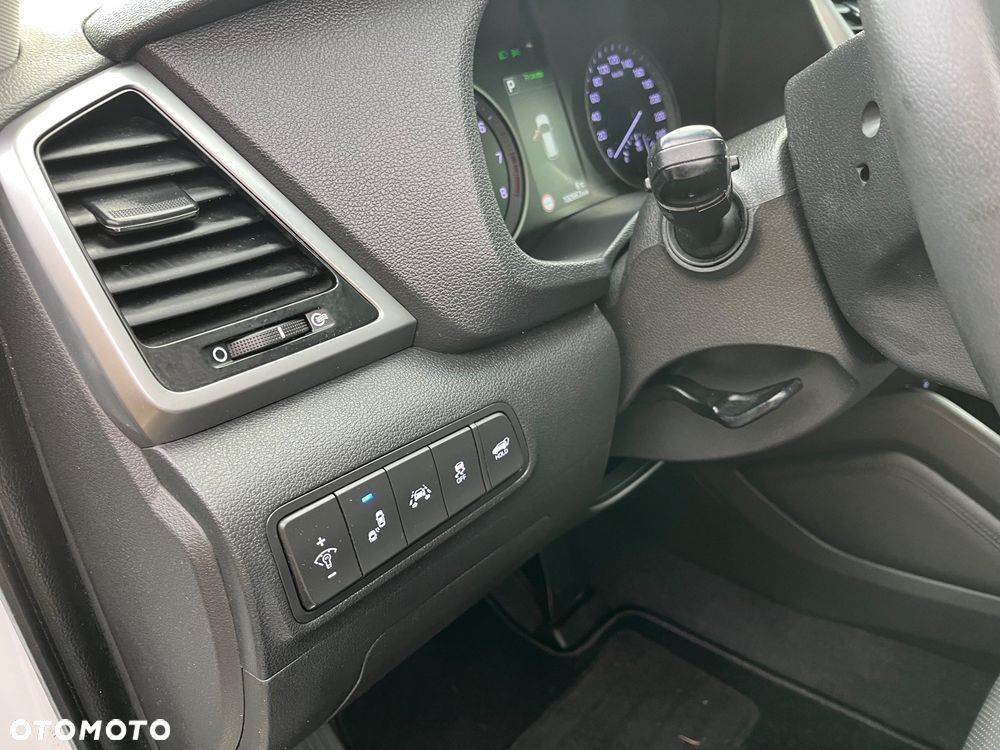 Hyundai Tucson 1.6 T-GDI Premium 4WD DCT - 9