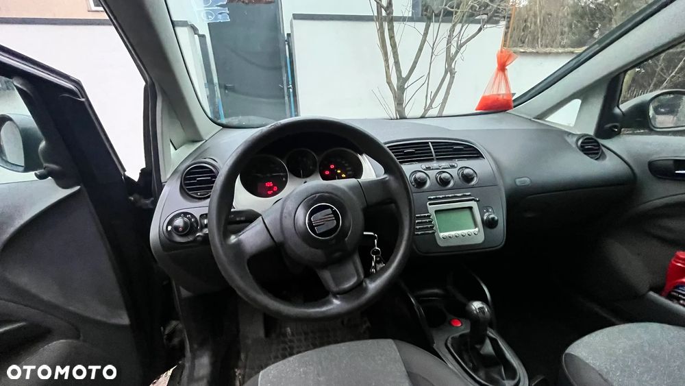 Seat Toledo 1.6 Reference - 10