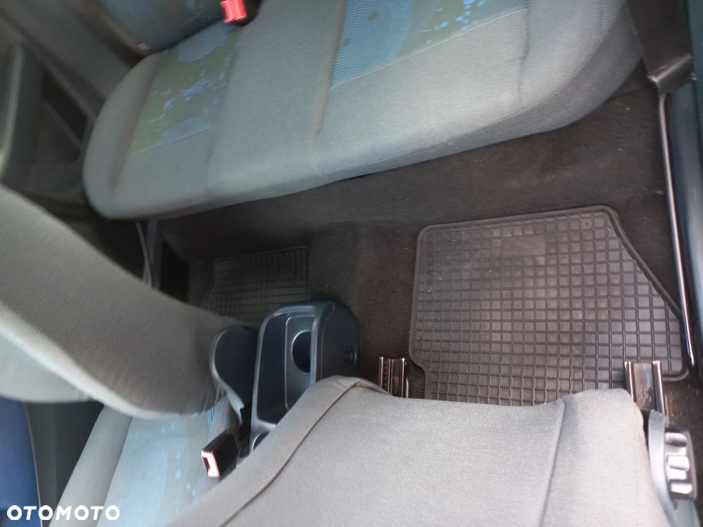 Ford Fiesta 1.25 Ambiente - 10