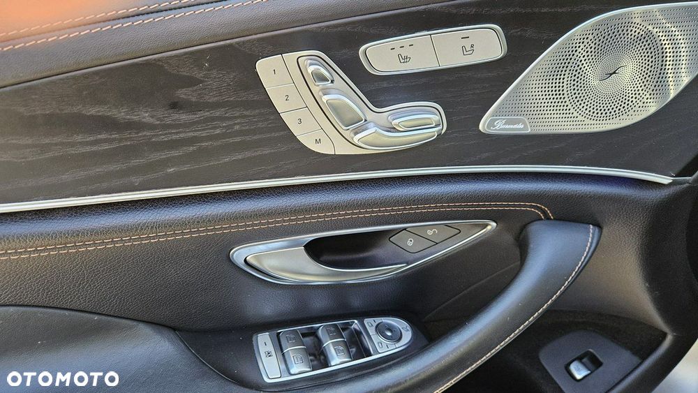 Mercedes-Benz CLS - 19