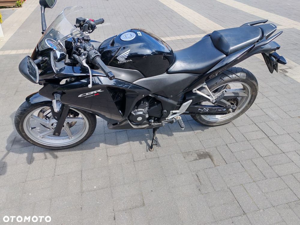 Honda CBR - 1