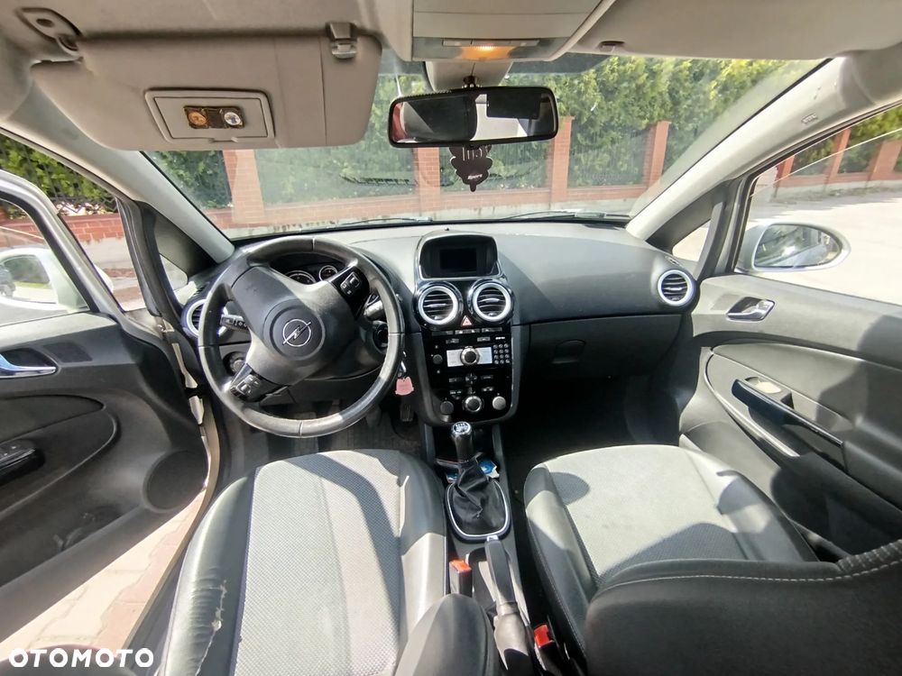 Opel Corsa 1.7 CDTI Cosmo - 8