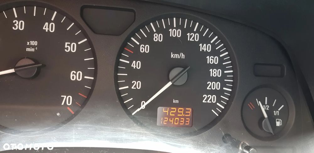 Opel Astra 1.4 - 11