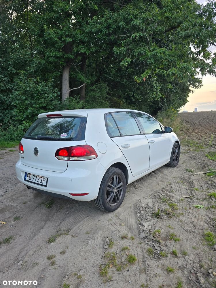 Volkswagen Golf 1.6 TDI Highline DSG - 6