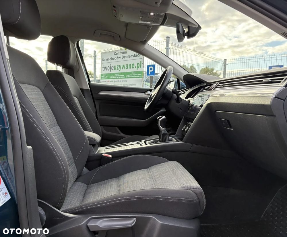Volkswagen Passat 1.5 TSI EVO Business - 28