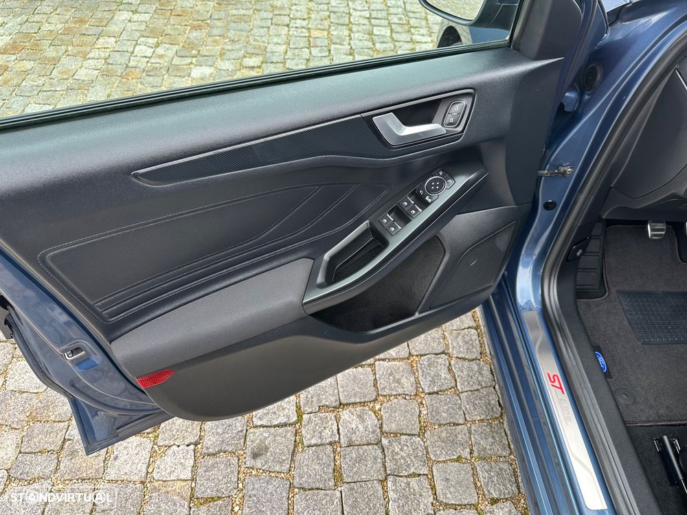 Ford Focus SW 1.5 TDCi EcoBlue ST-Line - 9