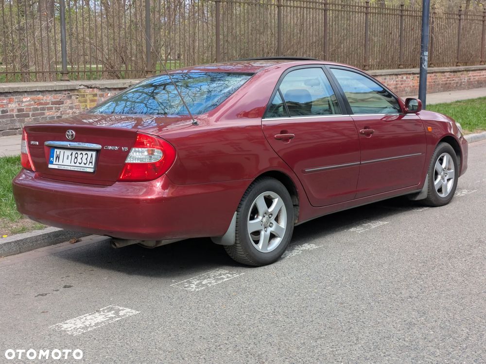 Toyota Camry 3.0 V6 - 13