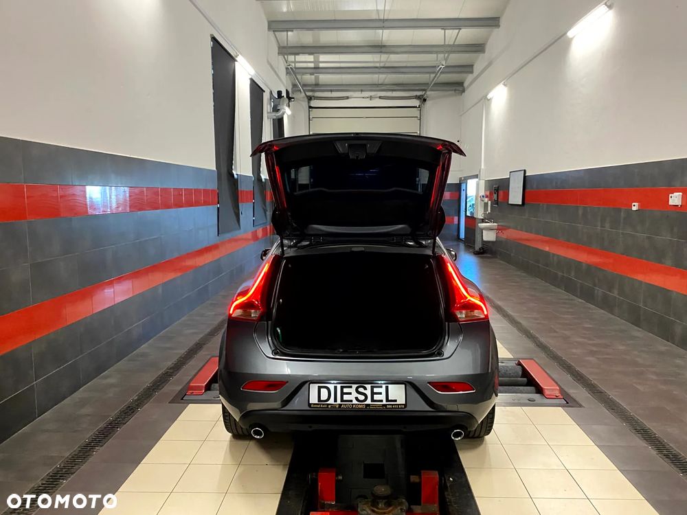 Volvo V40 D3 Drive-E Momentum - 14