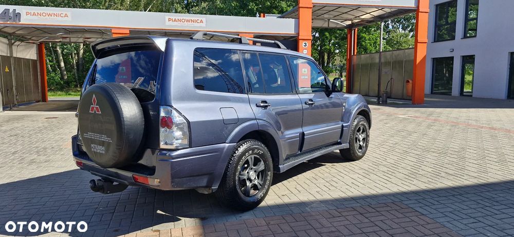 Mitsubishi Pajero - 5