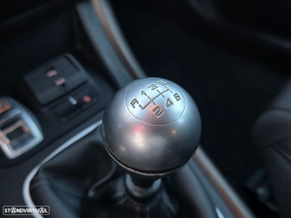 Alfa Romeo Giulietta 1.6 JTDM Distinctive - 18