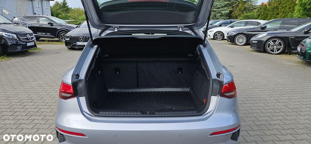 Audi A3 Sportback 35 TFSI S tronic - 18